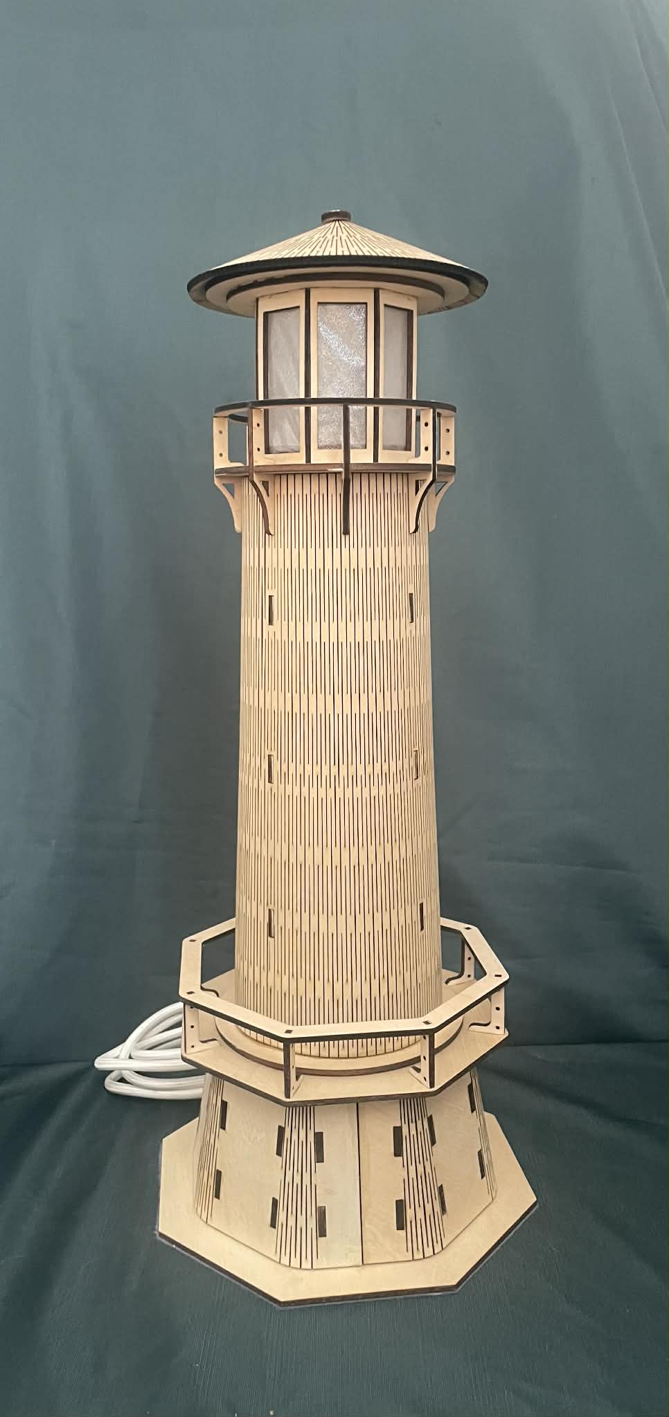 Phare Lumineux en bois – Image 2